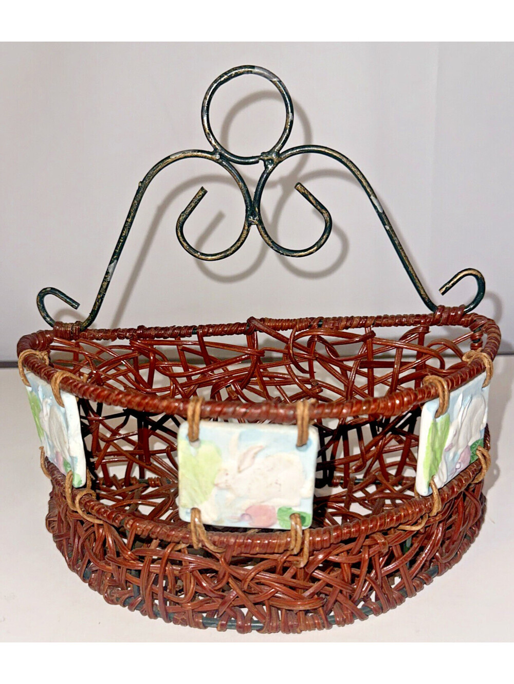 Vtg Decorative Rustic Woven Wire Wicker Kitchen Basket W/ 3 Ceramic Rabbit Tiles